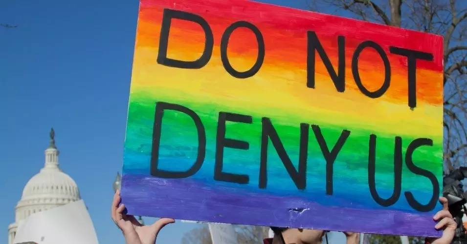 万万没想到！加拿大竟然有条针对*菊爆**的刑法，如今要被废除了。。。