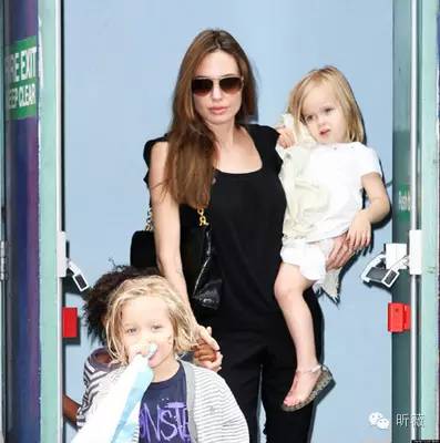 什么款式的太阳镜百搭好看又实用,十大必备女士太阳镜明星出门必备