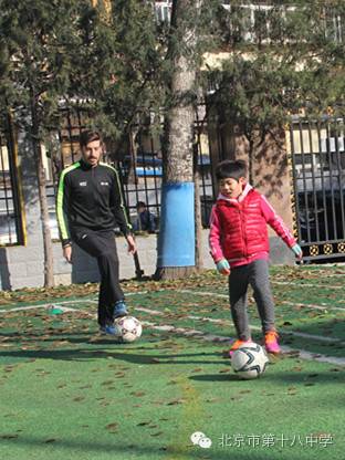 趣味课堂足球,足球趣味课堂小学