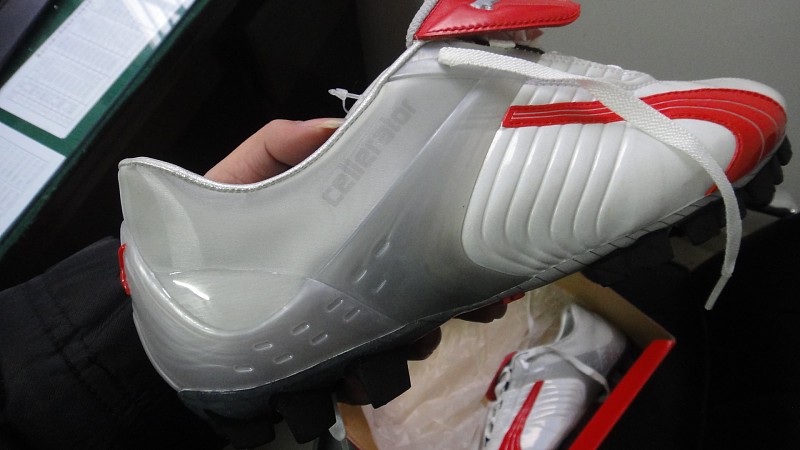 彪马足球鞋顶级和高端的区别,彪马最好的足球鞋