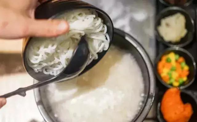 只花10块钱吃一餐,只花21元点了两个汉堡