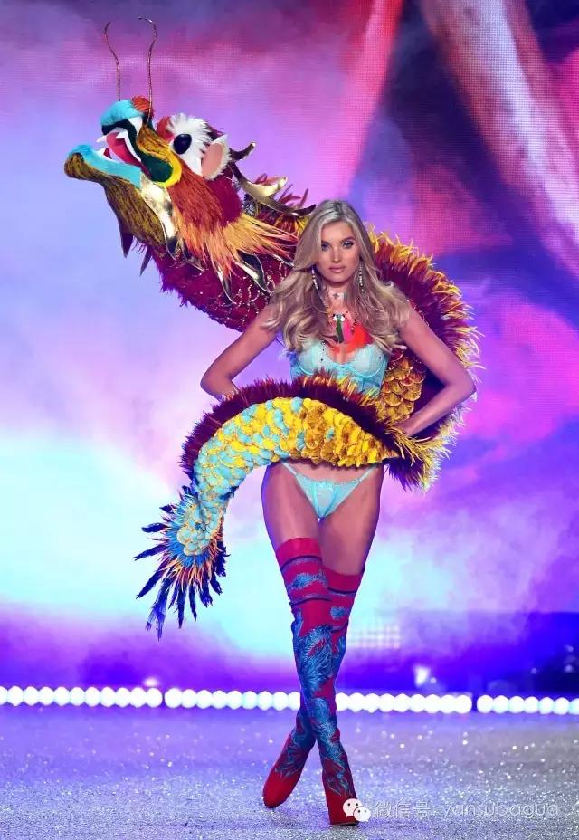 今年的维密秀,维密红高粱