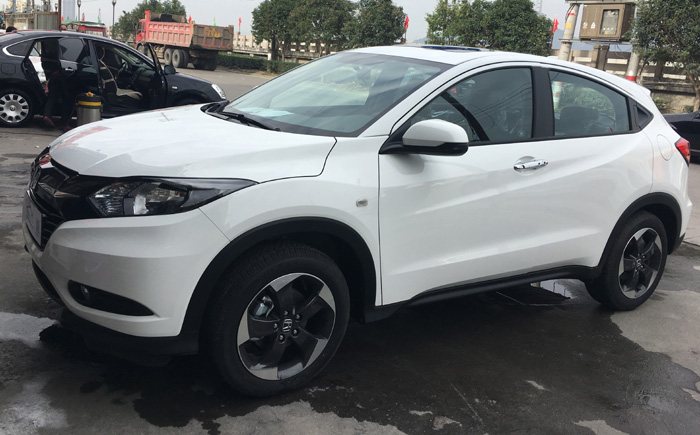 15款缤智1.8买精英版还是豪华版,15年缤智1.5l舒适版多少钱