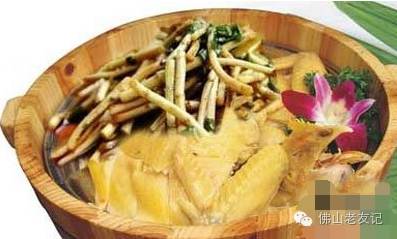 佛山农村随处可见的鱼腥草，功效强大，可惜没几人知道！