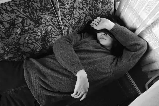 吃饭时直播，睡觉时赶路，《微能力者》校园宣传使出微能力！