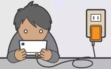 闪修侠联合广东电视台,为你现场实验“边玩手机边充电”的危险!