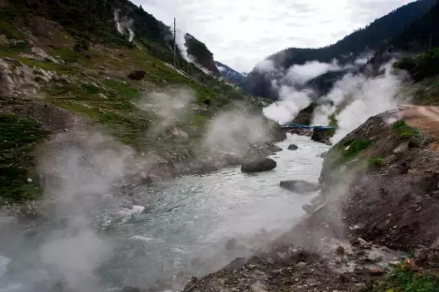 四川凉山彝族自治州瀑布温泉,四川超棒温泉冷门景点推荐