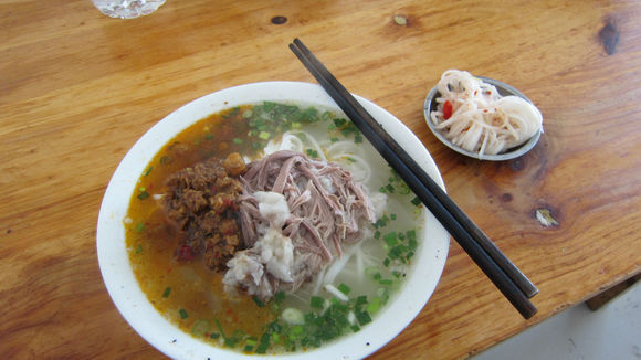 云南美食特产排名前十名,云南特色小吃最新信息