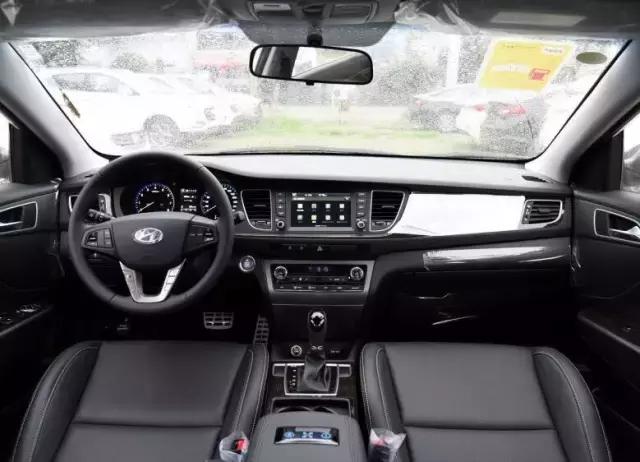 现代名图2021款试驾视频,现代名图和伊兰特哪个值得买