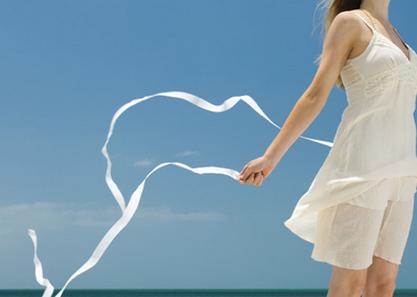 孕中期白带有血丝怎么办,孕中期白带有血丝小腹疼痛