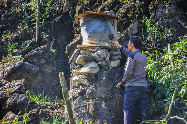 侠之梦受邀参与恩施坪坝营线路测试，冬季溯溪，冰冷刺骨，第一天