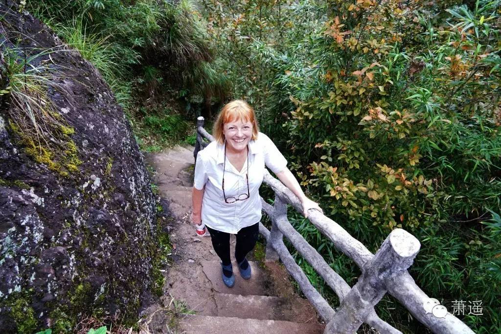 和国外人说话语言不通怎么办,与外国人无障碍交流方法