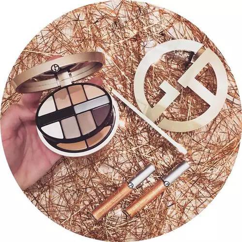 盼了一年的圣诞,dior彩妆圣诞限量版