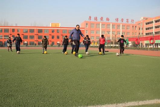 校园足球特色学校建设方案,足球特色学校开展工作