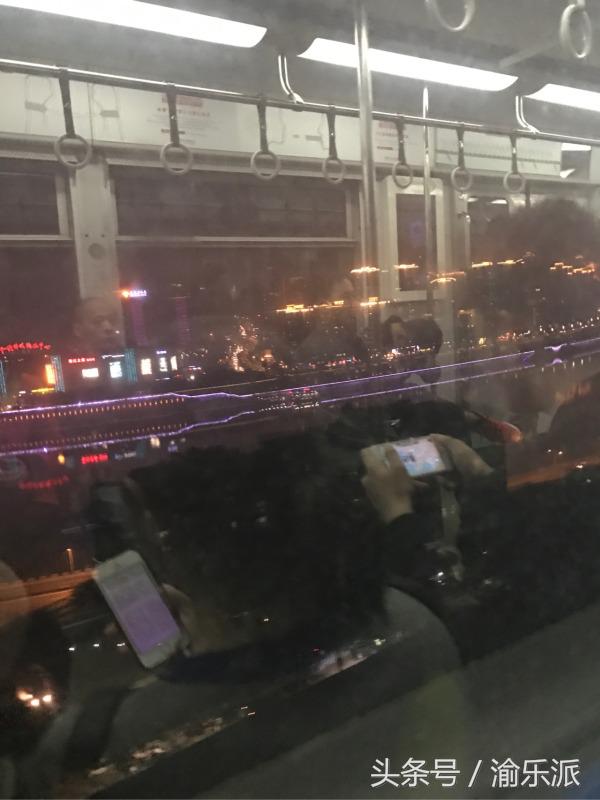 重庆有哪些城市比较好玩,重庆到底有什么好玩的