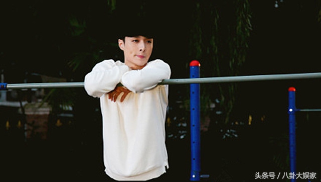 张艺兴可爱，千玺俏皮，蒋劲夫man爆，运动系男神你心水哪款？