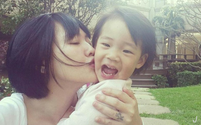 小s生不出孩子,小s为什么只生女孩