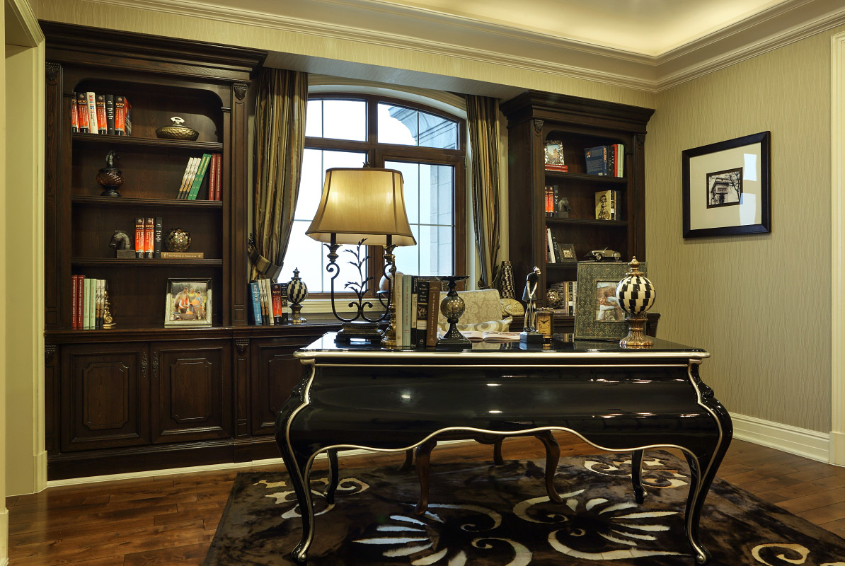 豪华房子3居室欧式别墅,27年最新复式欧式别墅