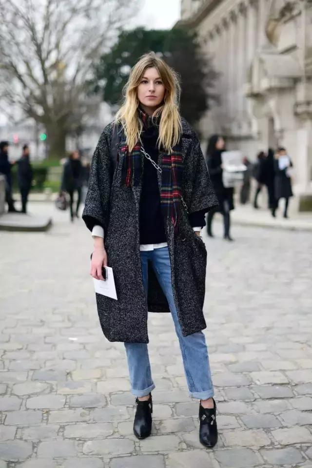 杨幂同款蓝色围巾,杨幂最新同款围巾