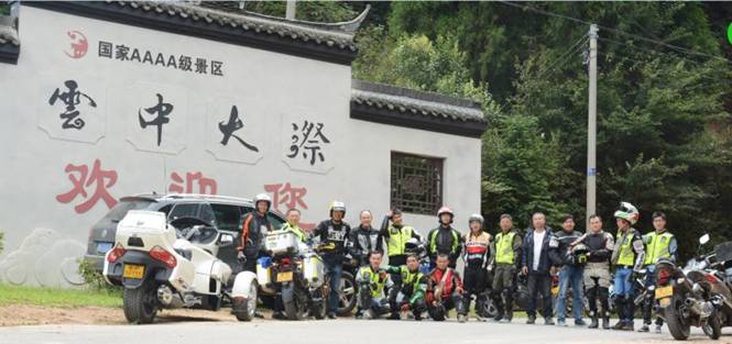 寻找最美旅行地稻城亚丁,福建最美摩旅