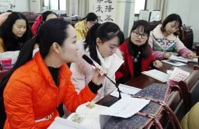 载知行万里辩声满校园