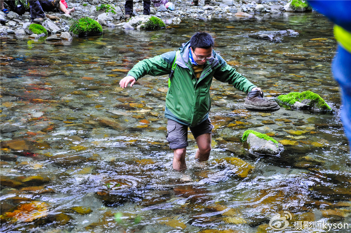 侠之梦受邀参与恩施坪坝营线路测试，冬季溯溪，冰冷刺骨，第一天