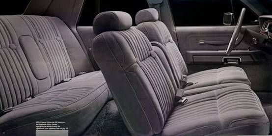 除了驾驶位哪个位置比较安全,驾驶位和副驾驶位中间是什么