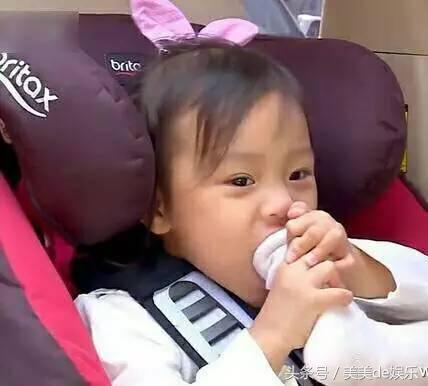 “综艺一姐”是王源的头号粉丝！爸妈都是娱乐圈一线大咖背景雄厚