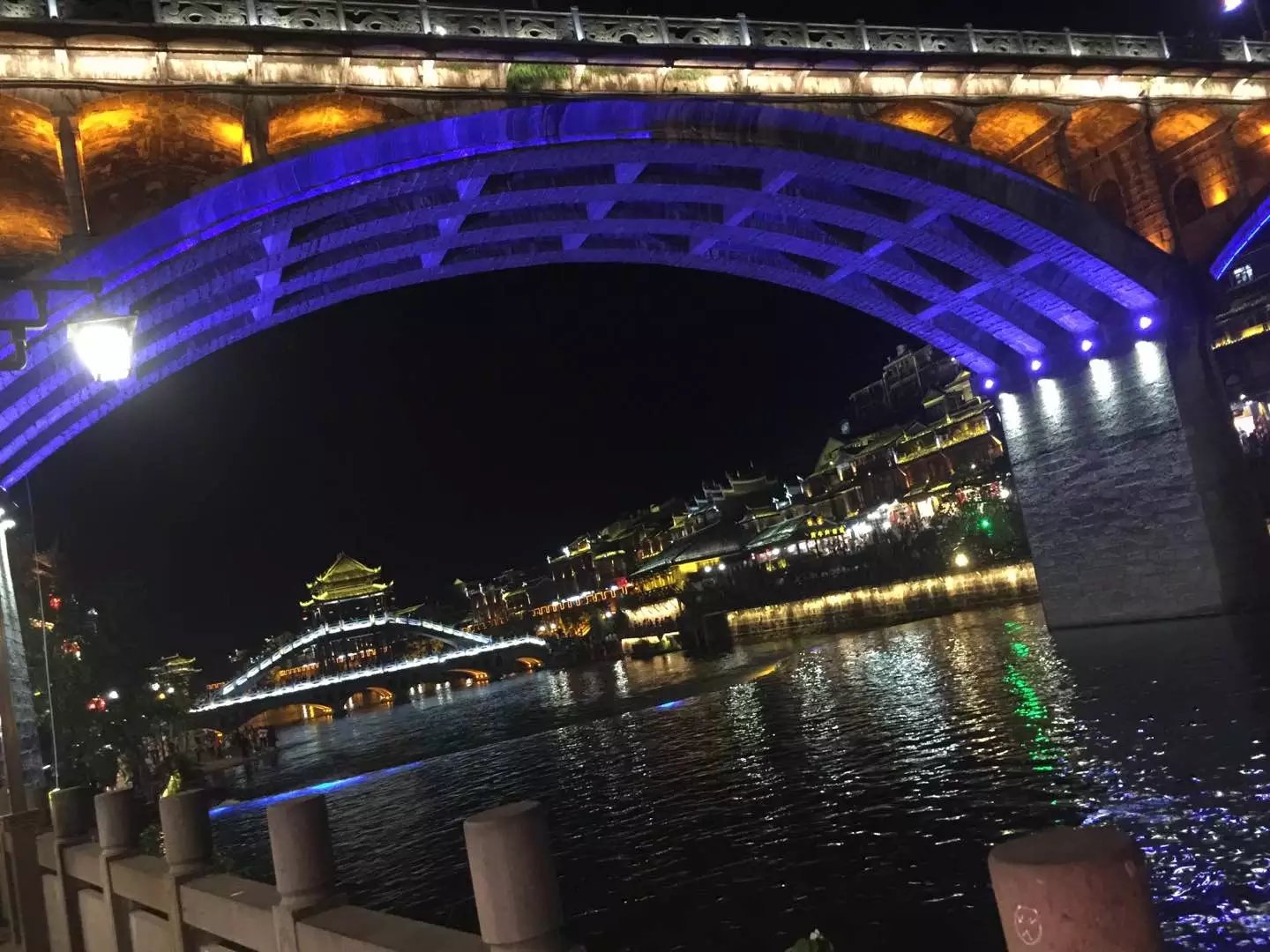 记录湘西凤凰快乐之旅,一天两晚的凤凰之旅完美结束