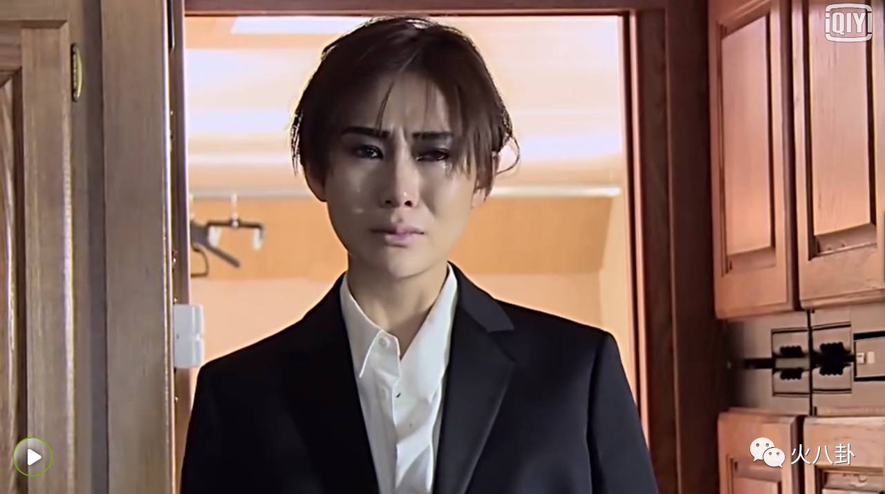 19岁变性成超模,超模5次做变性手术