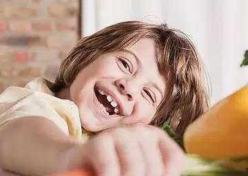 门牙又宽又疏怎么办,门牙牙缝宽怎么矫正