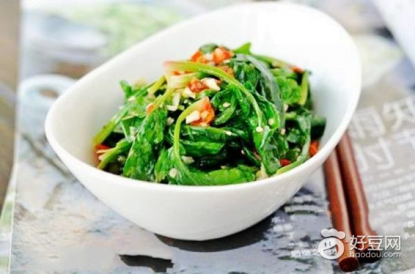 头发干枯毛糙开叉怎么护理,冬季头发干枯毛躁如何做