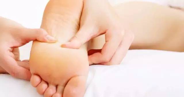 一粒蒜治咳嗽,感冒咳嗽只需一粒蒜寻医问药