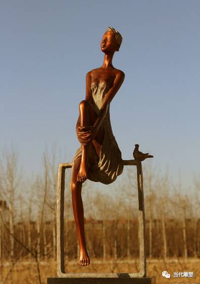 雕塑家章华,青春之歌章华雕塑作品展览