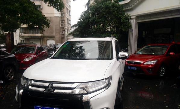 一个女人自驾游真实感受,一个女生突然开始疯狂旅游