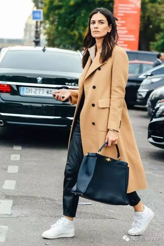 打造自己的胶囊衣橱需要什么单品,春季胶囊衣橱30件必备基础单品