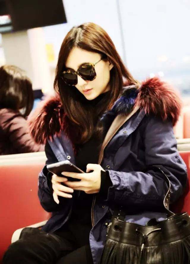 江疏影和戚薇的穿衣搭配,江疏影戚薇同款