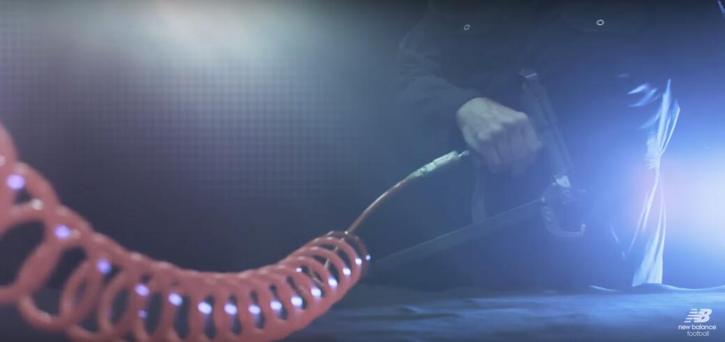 一双球鞋制作全过程,定制球鞋生产全过程