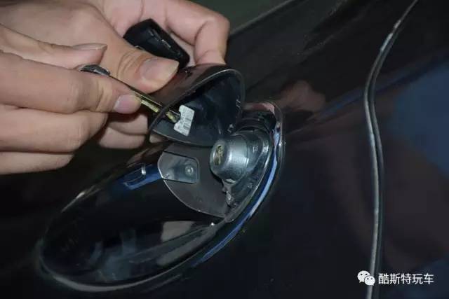 车的智能钥匙没电怎么办,智能车钥匙没电如何开车门