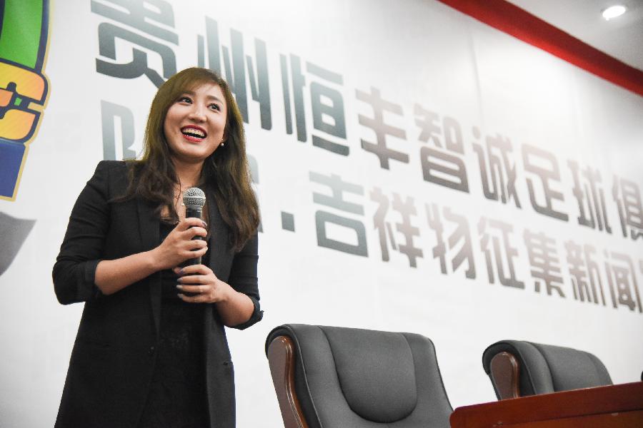 她们都是富二代，受老爸委托掌管俱乐部，自己似乎比俱乐部还出名