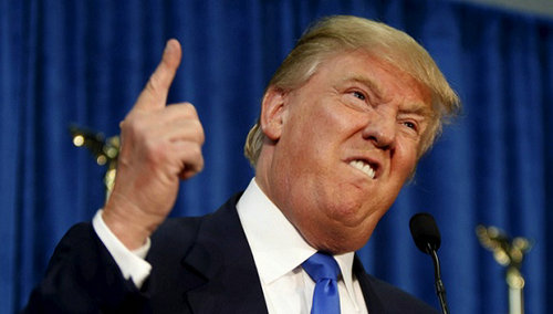 被交易“*独台**”还乐？蓝：被卖了还帮人数钱！