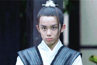 瞒着家人做了美瞳线,做美瞳线为什么会引起角膜炎