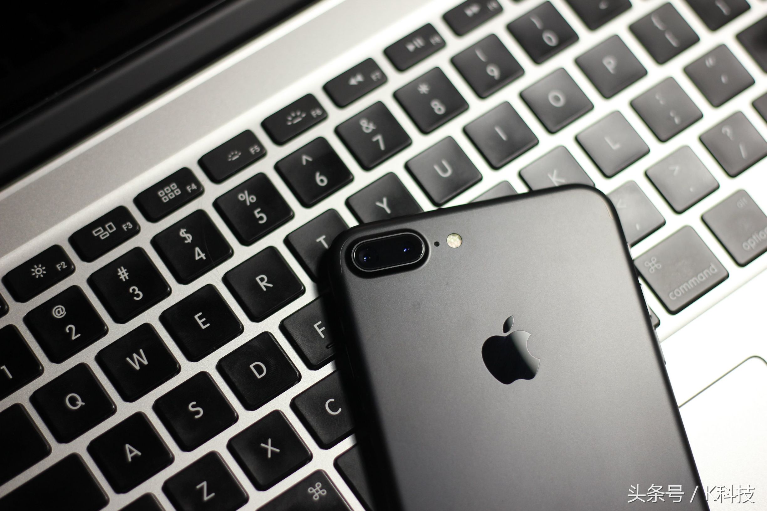 iPhone7plus开箱测评,iphone7plus高清图片