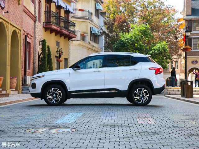 外观设计很大胆实拍东风风行t5evo,外观设计有亮点内饰精美动力强悍