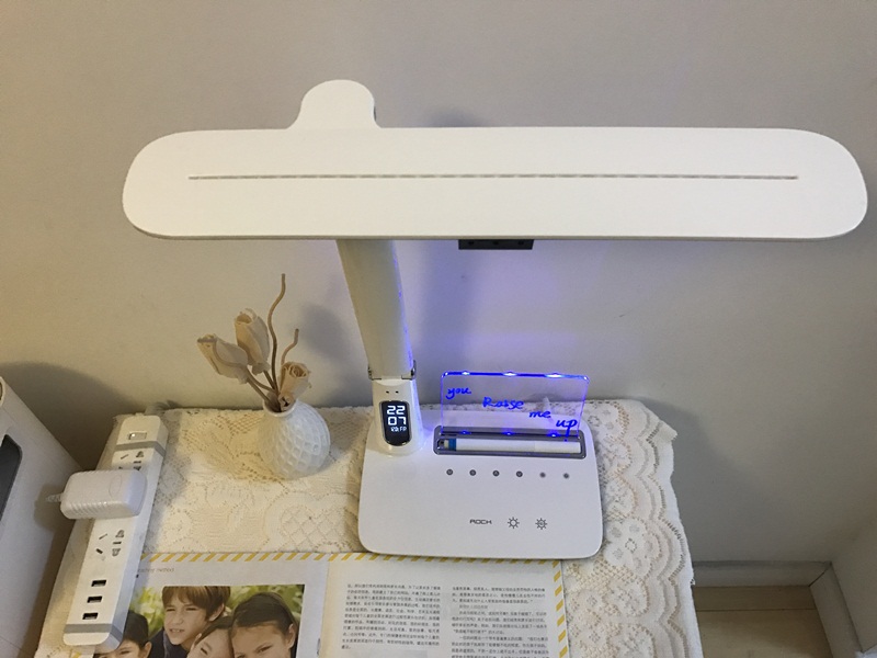 智能儿童护眼台灯推荐,护眼台灯学习专用好视力