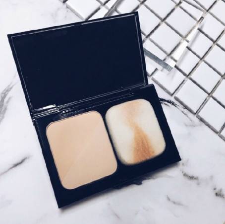 教你正确挑选和使用底妆产品,手把手教你们正确选择粉底色号