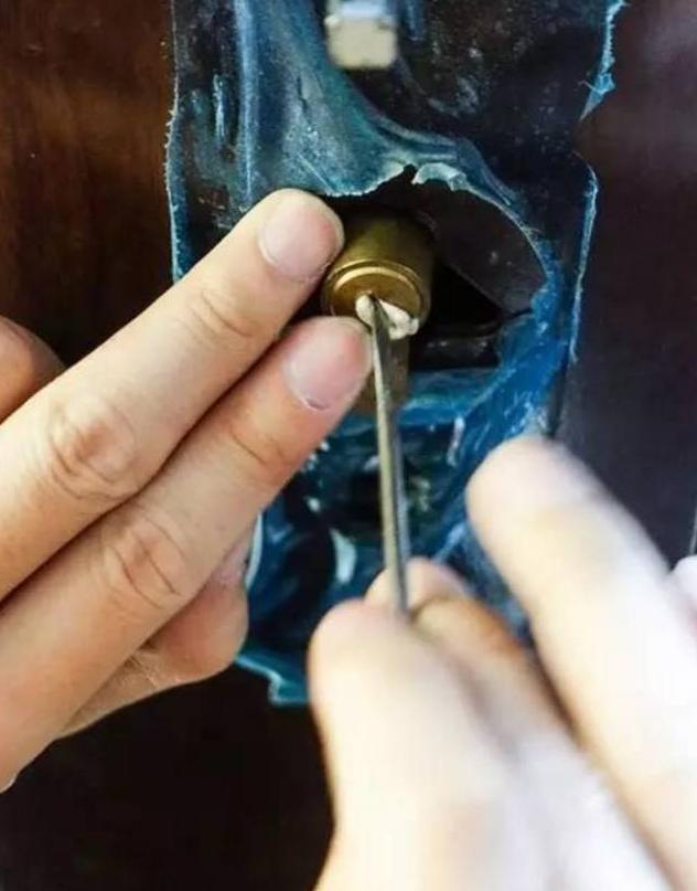 门锁怎么防盗最有效,防盗门锁如何防反锁