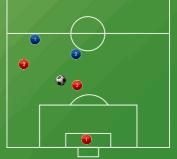 七人制如何当好一个足球中后卫,业余足球九人制技战术