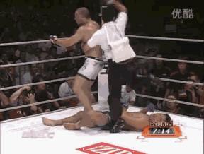 李小龙留下来的综合格斗技巧,李小龙综合格斗动作运用实战