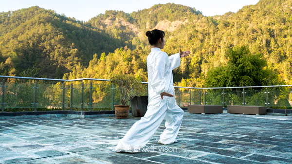 腾冲热海泡温泉旅游攻略,踏上腾冲温泉之旅享受泡汤的美好